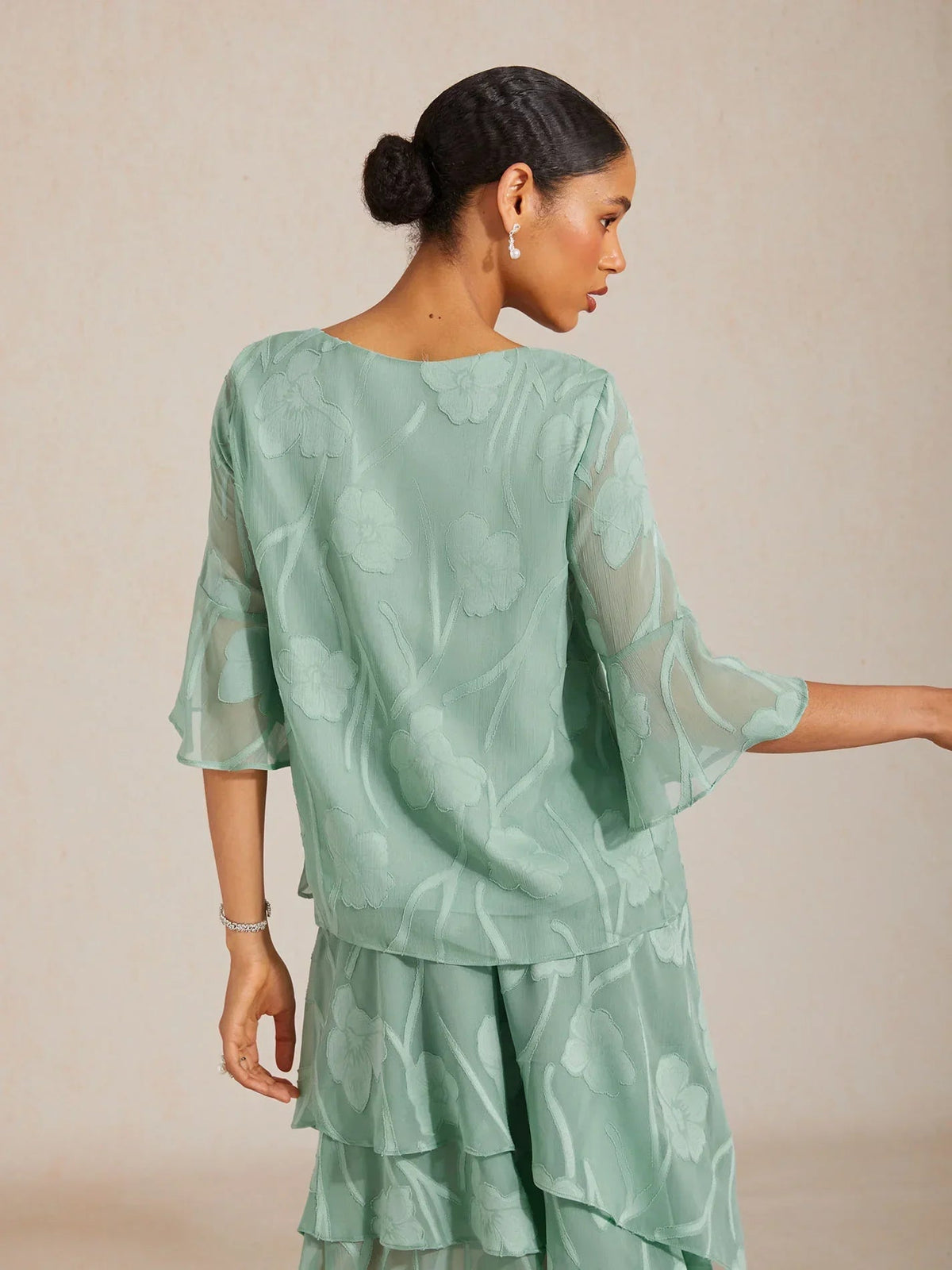 Livia | Camicetta Elegante in Chiffon con Orlo Asimmetrico