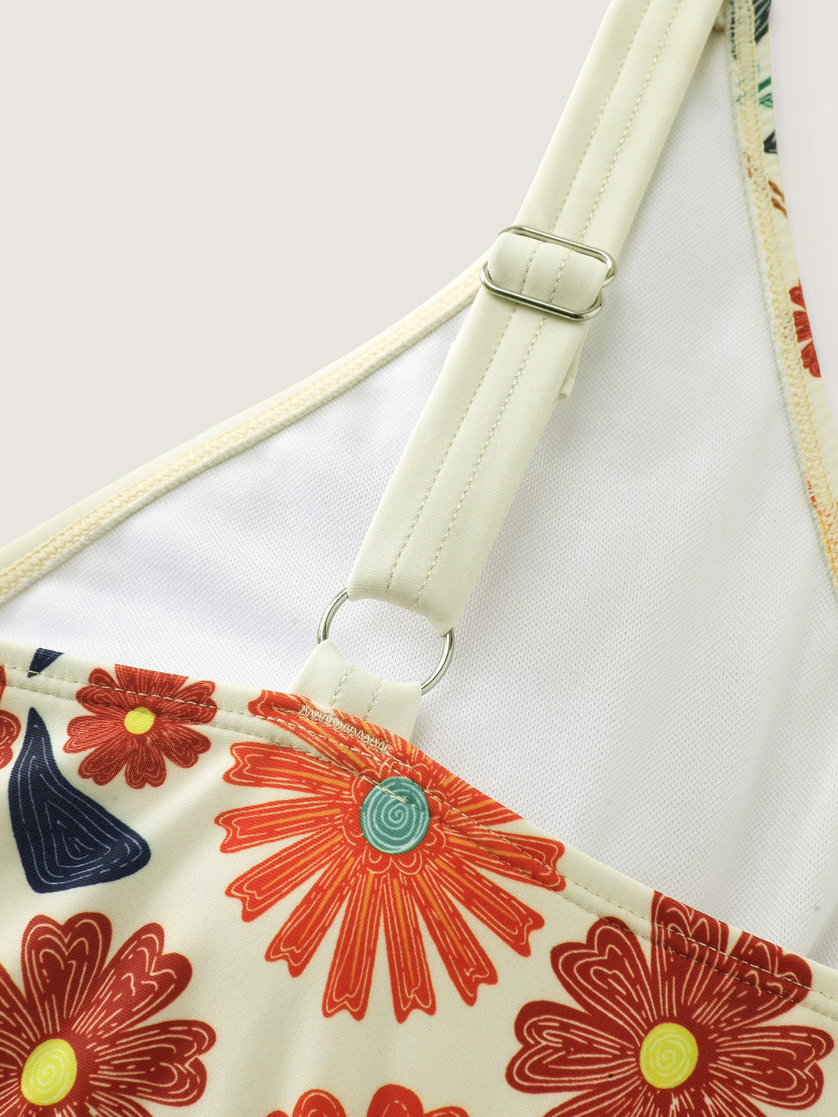 Raffaella | Abito da Bagno Floreale con Scollo a Portafoglio e Tasche