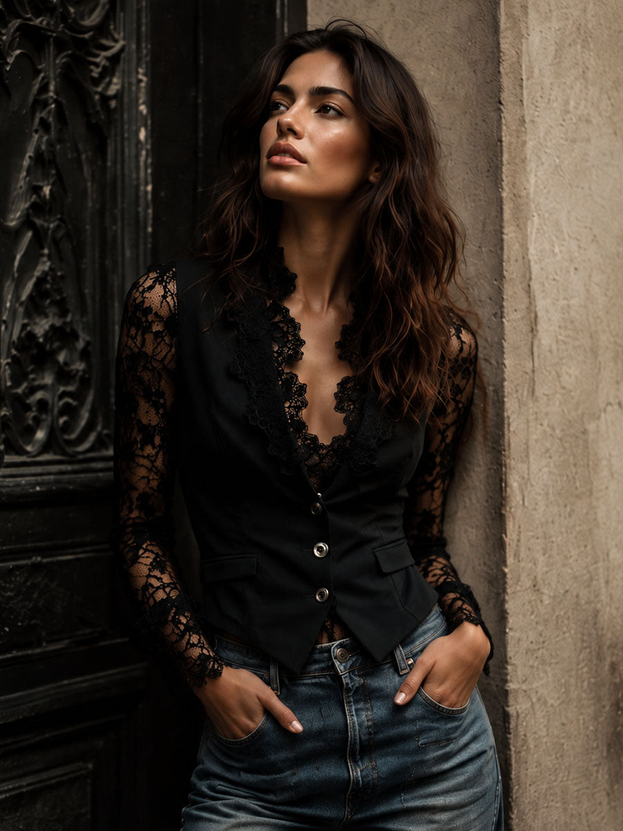 Nadia | Giacca Nera con Maniche Semi-Trasparenti