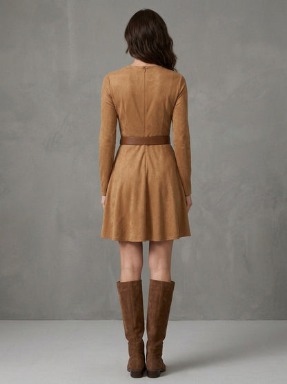 Rosita | Mini Abito Effetto Suede con Cintura e Gonna a Ruota, Cammello